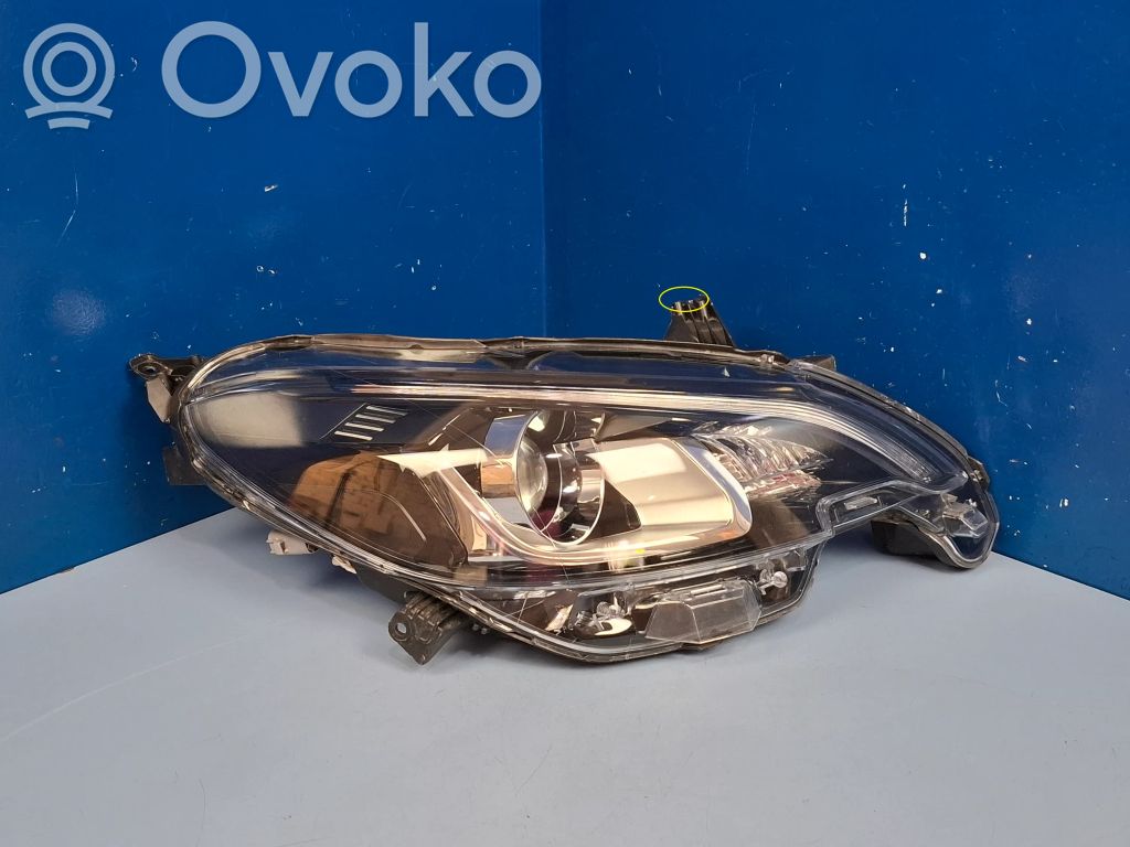 Peugeot 108 Headlight/headlamp 