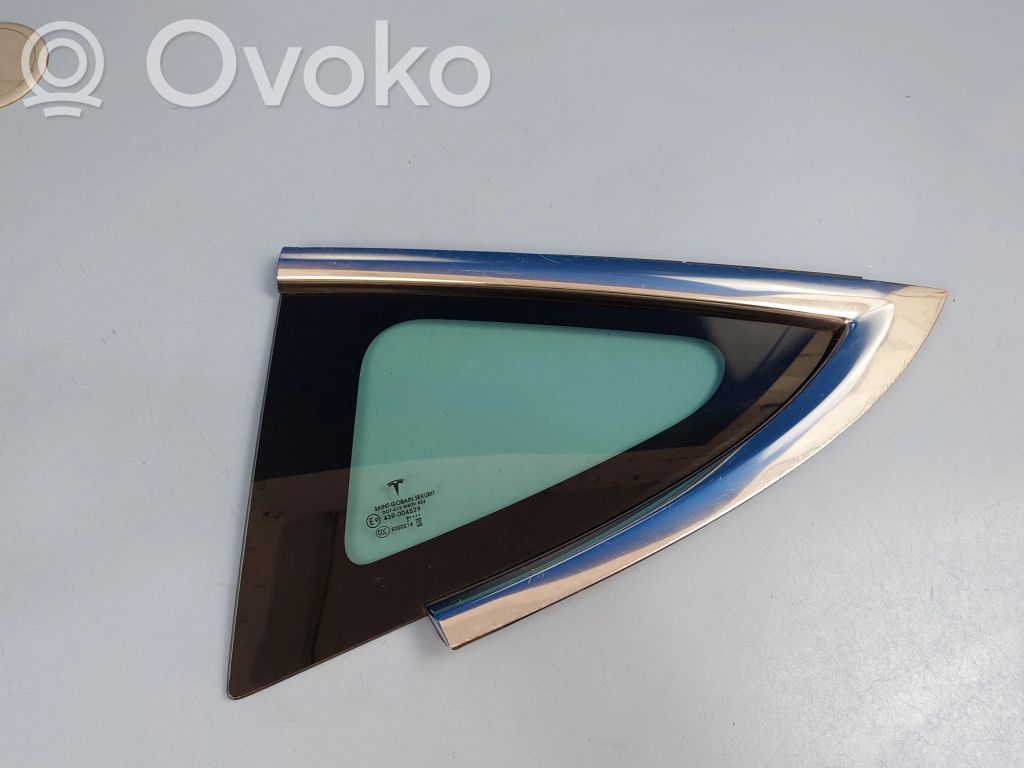 Tesla Model 3 Szyba karoseryjna drzwi tylnych 
