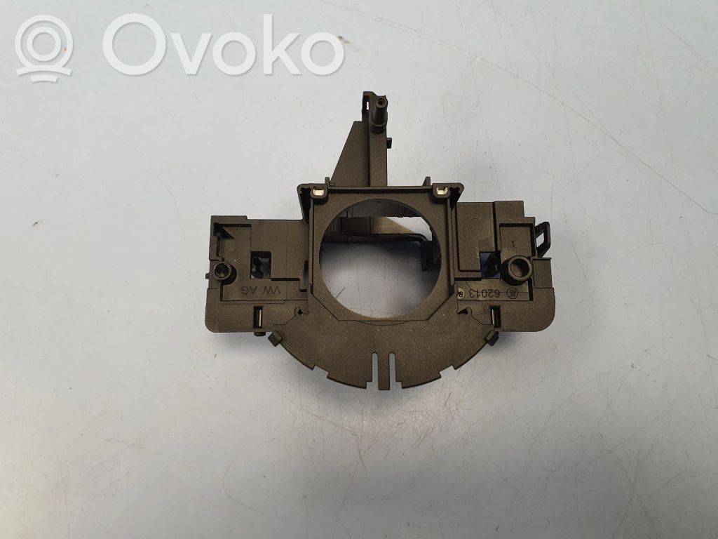 Volkswagen Touran I Steering wheel column trim 