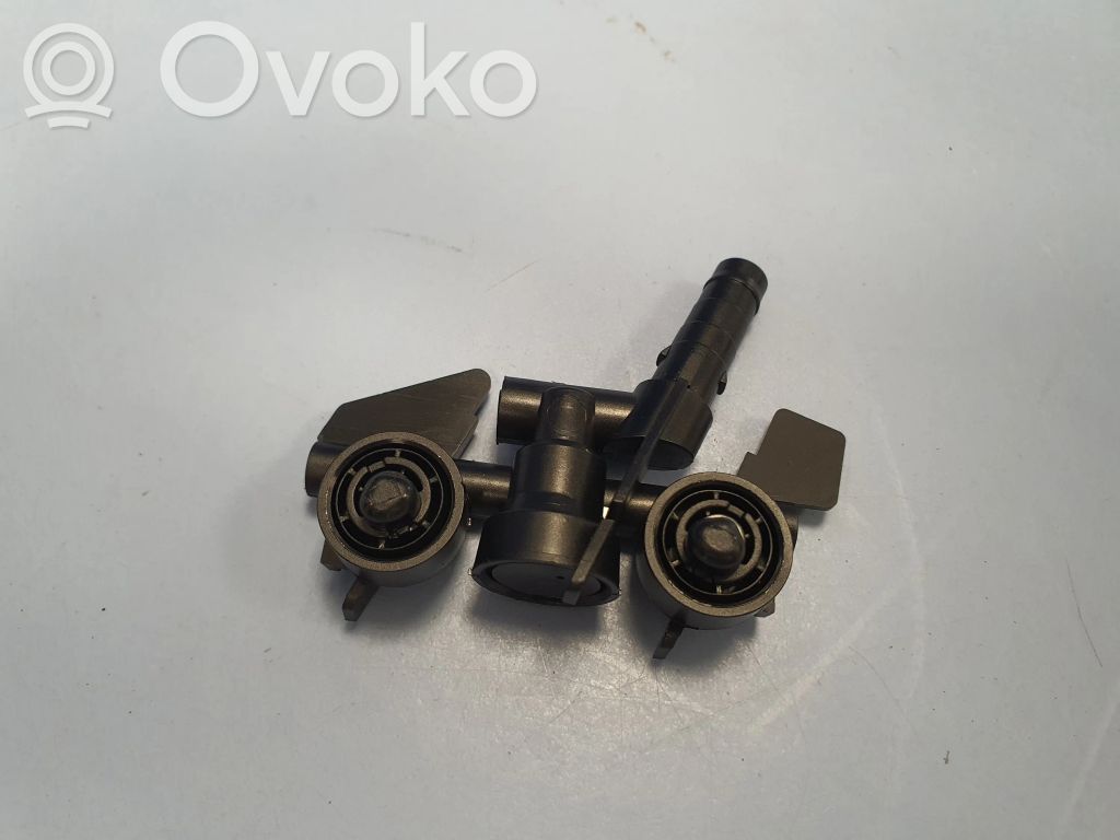 BMW 3 E46 Headlight washer spray nozzle 