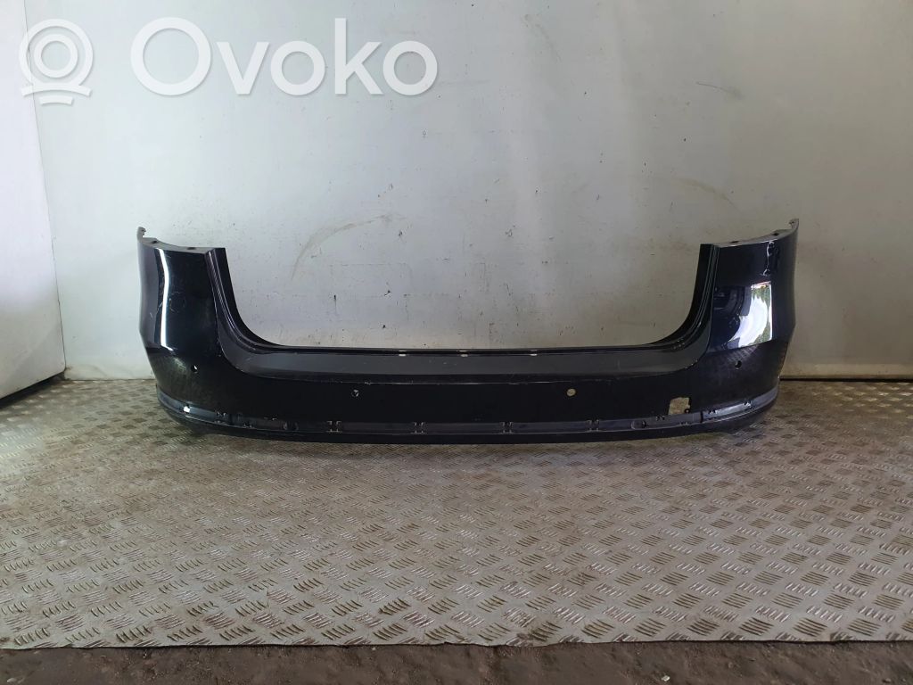 Volkswagen PASSAT B7 Parachoques 