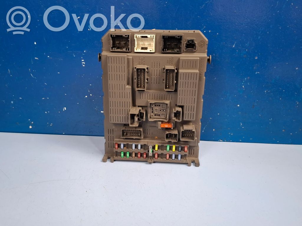 Citroen C8 Fuse module 