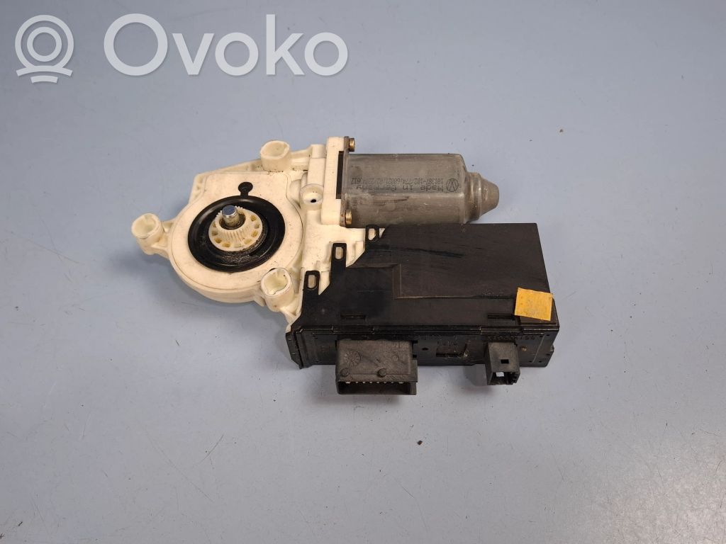 Citroen C8 Etuoven ikkunan nostomoottori 