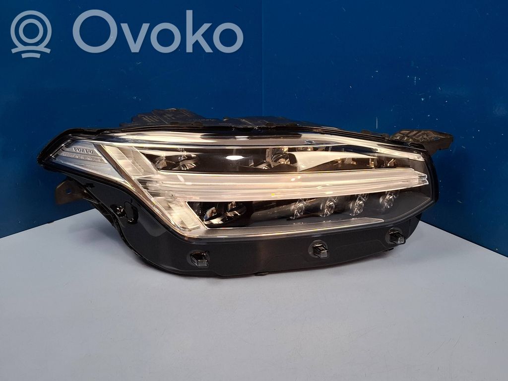 Volvo XC90 Scheinwerfer 