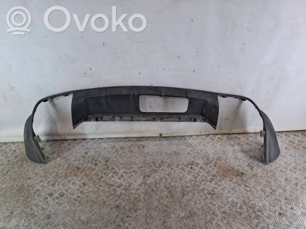 Porsche Cayenne (9Y0 9Y3) Moldura inferior del parachoques trasero 
