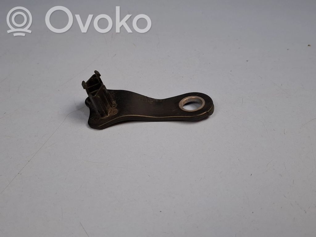 BMW 5 E60 E61 Ajovalon kannake 