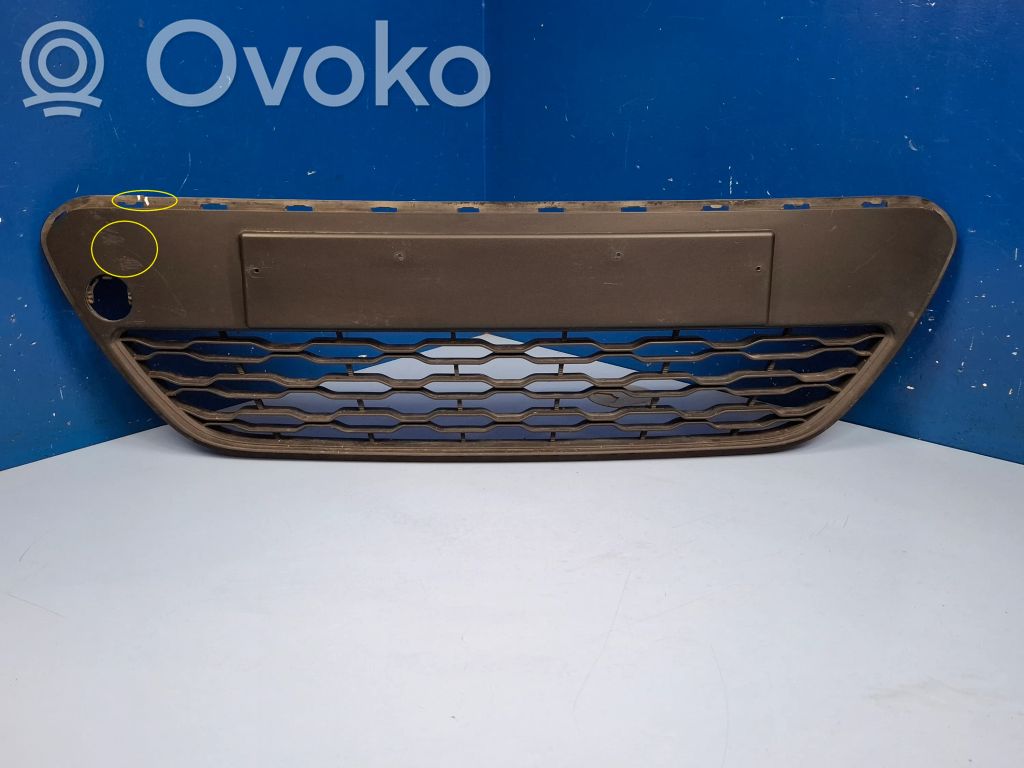 KIA Rio Etupuskurin ylempi jäähdytinsäleikkö 