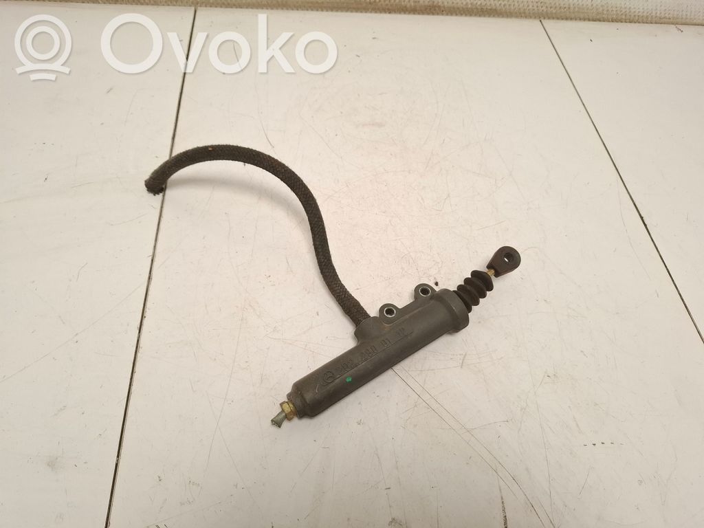 Mercedes-Benz E W210 Siłownik sprzęgła / Wysprzęglik 