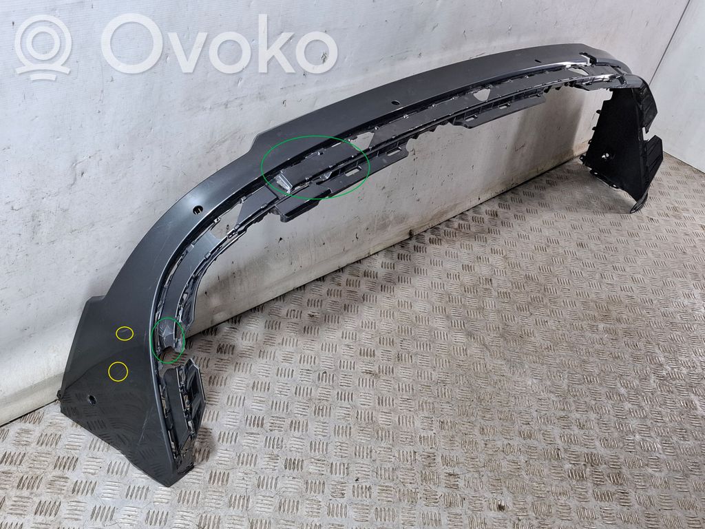 Audi Q8 Moldura inferior del parachoques trasero 