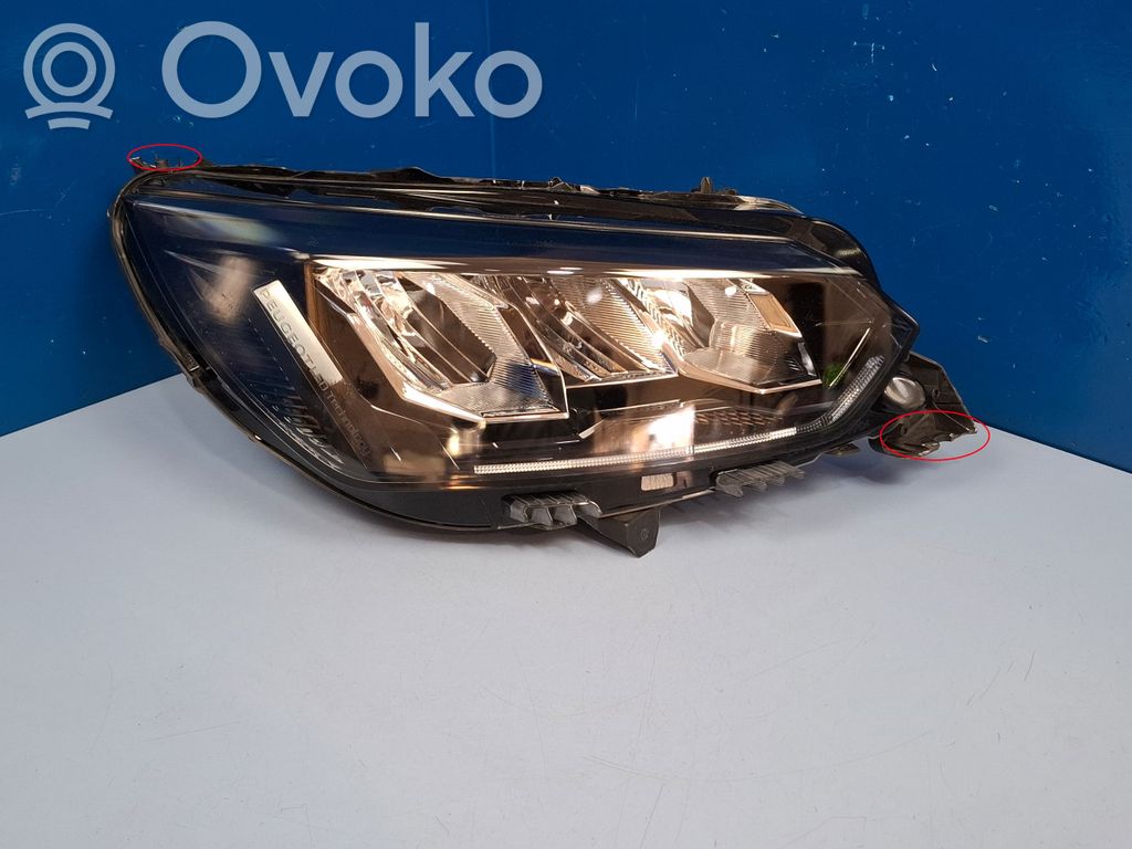 Peugeot 208 II Lampa przednia 