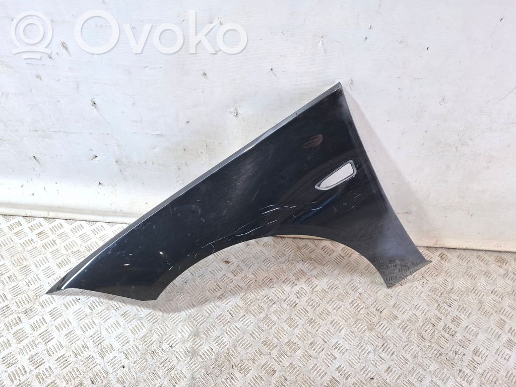 Opel Insignia B Sparnas 