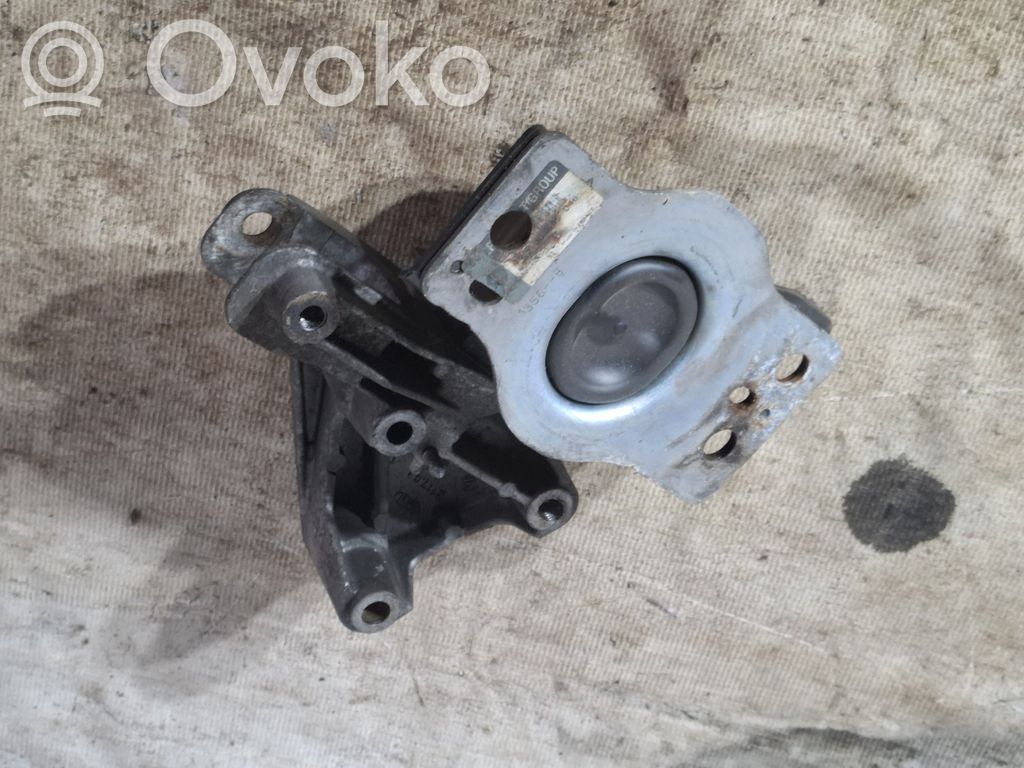 Renault Scenic II -  Grand scenic II Engine mount bracket 