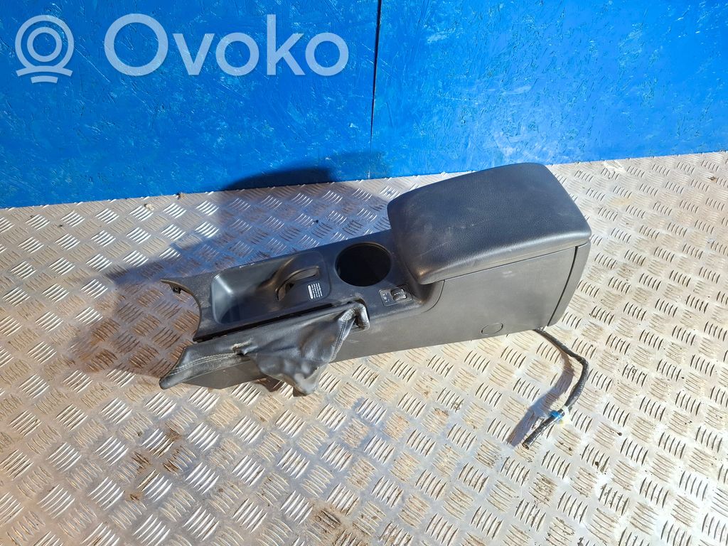 Subaru Outback Center console 