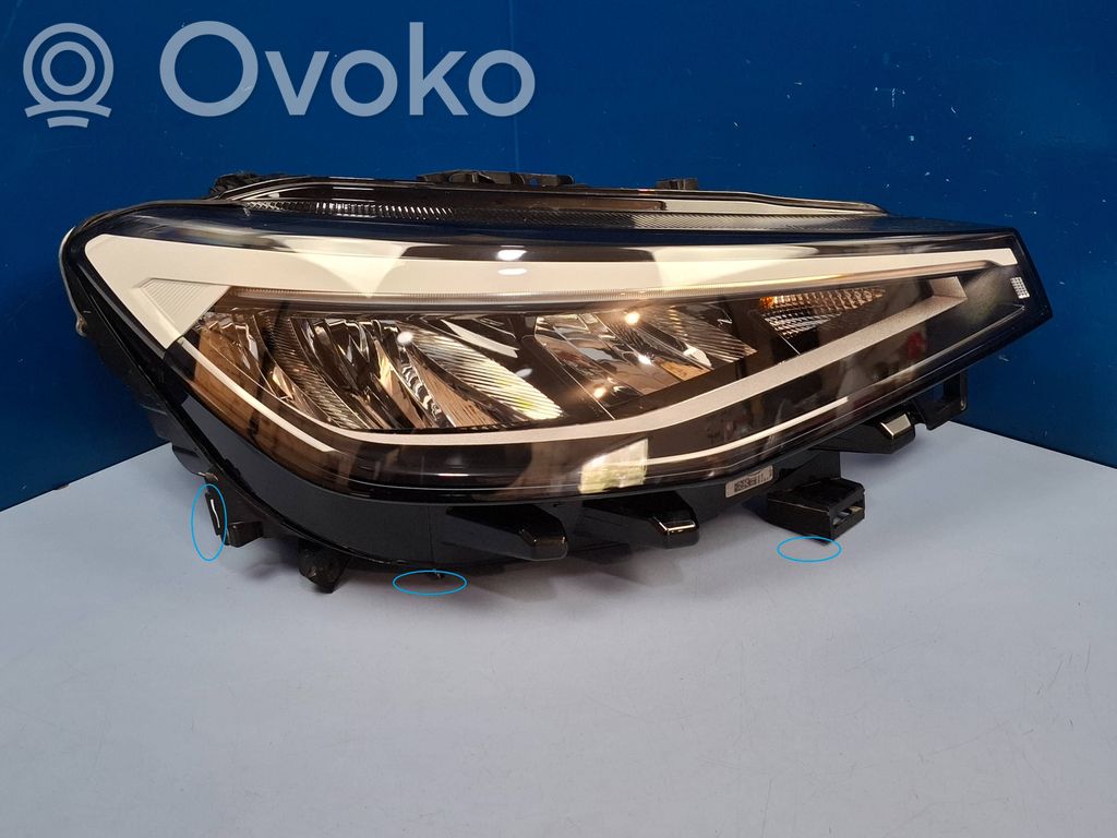 Volkswagen ID.4 Lampa przednia 