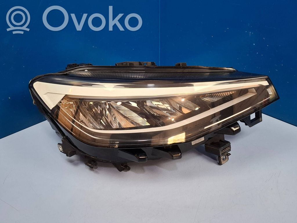 Volkswagen ID.4 Lampa przednia 