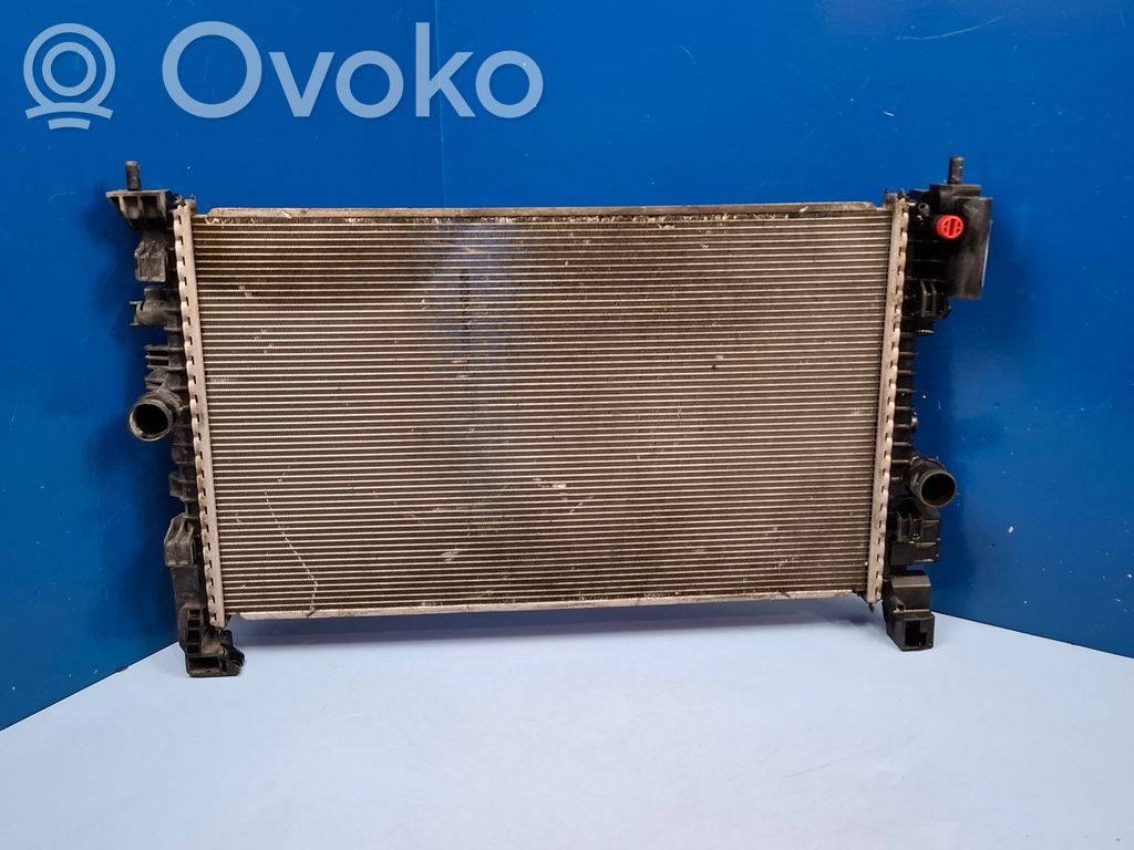 Opel Corsa E Aušinimo skysčio radiatorius 