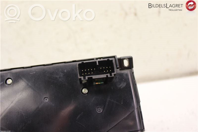 Volvo V50 Climate control unit 