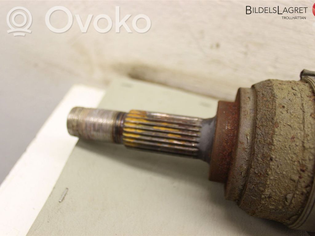 Nissan Note (E12) Front driveshaft 
