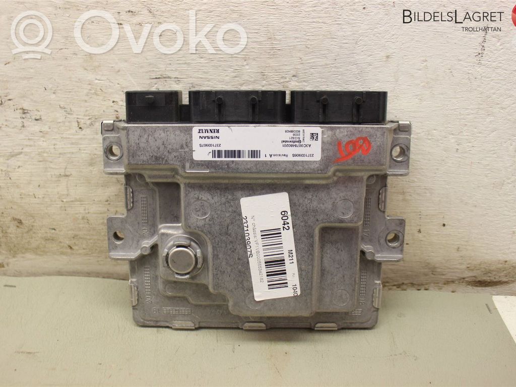 Renault Master III Injection control unit/module 