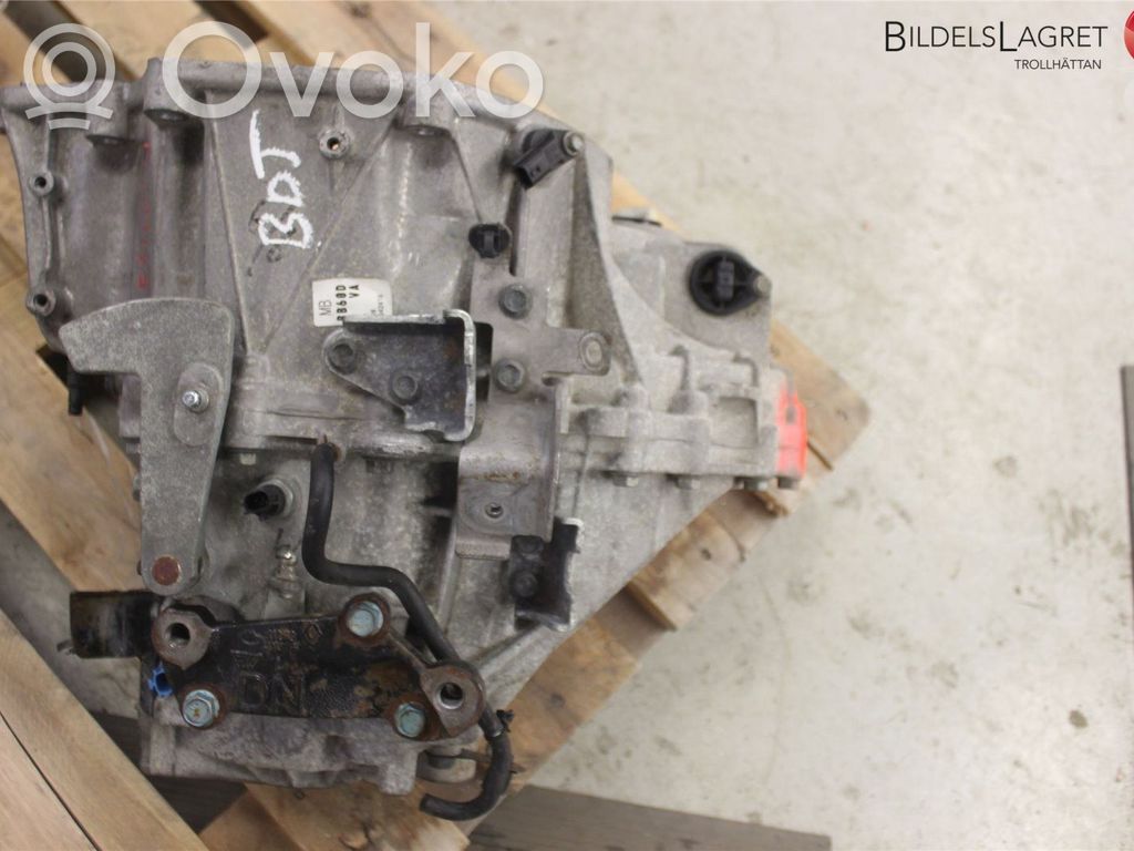 Nissan Qashqai Manual 6 speed gearbox 
