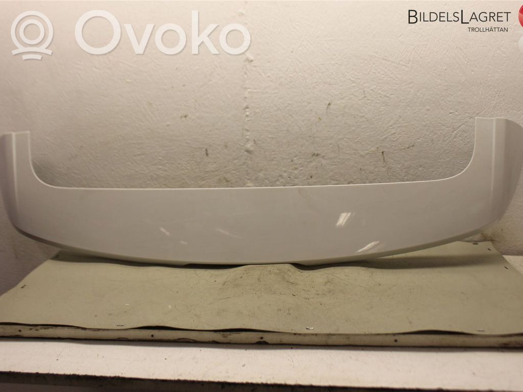Opel Mokka Takaluukun/tavaratilan spoileri 