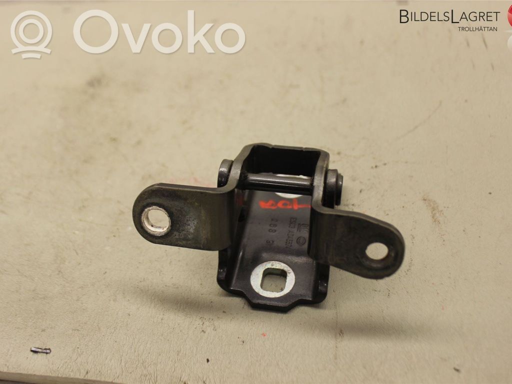 Saab 9-5 Front door lower hinge 