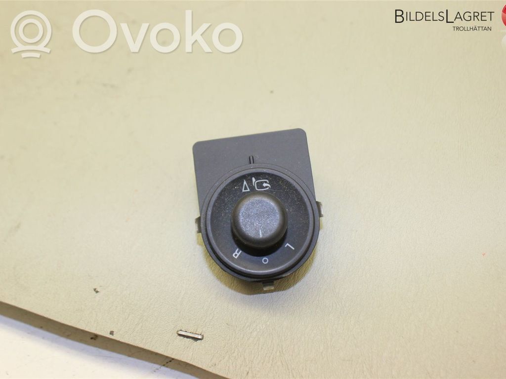 Wing mirror switch   13304423,13304423,13304423