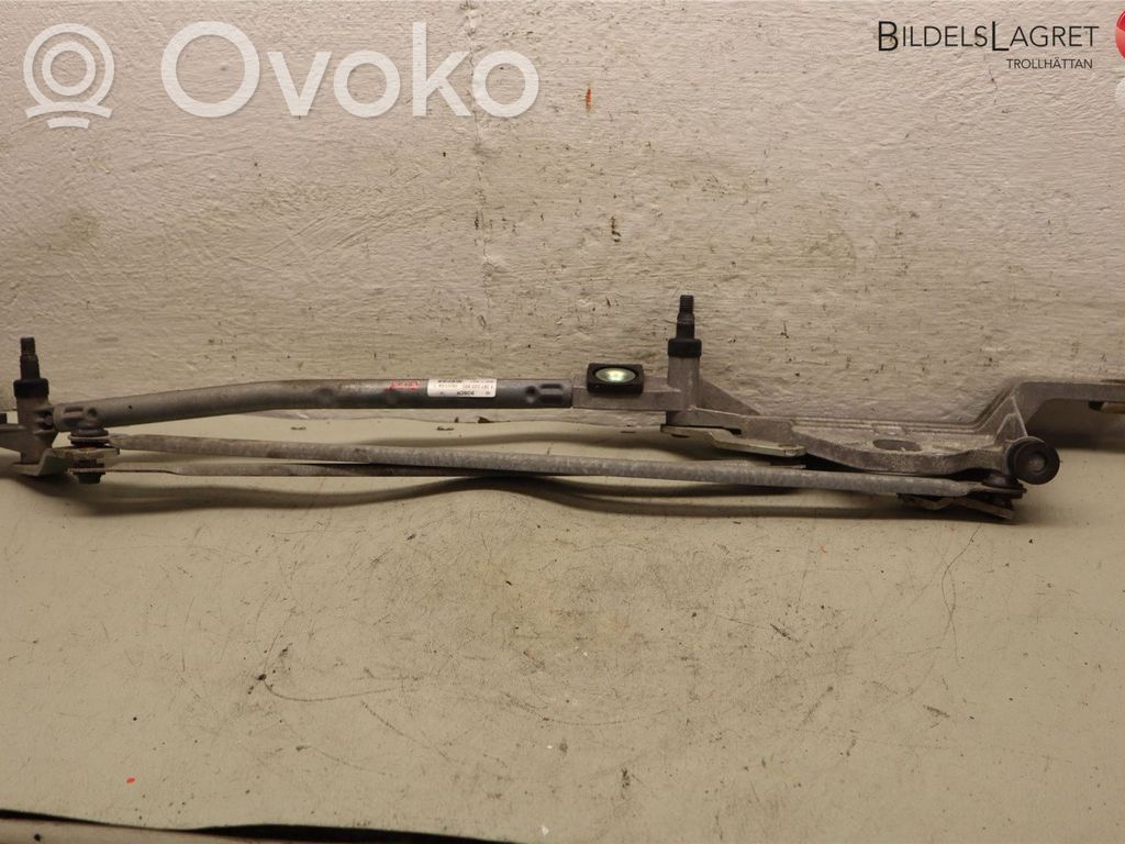 Ford Focus Front wiper linkage 