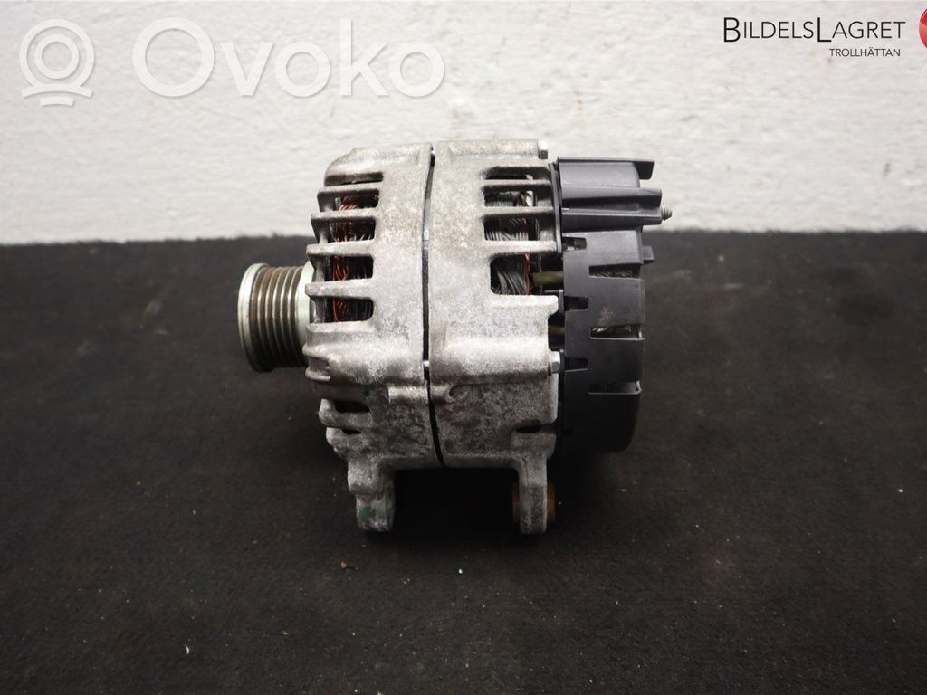 Audi A4 S4 B9 Generatorius 