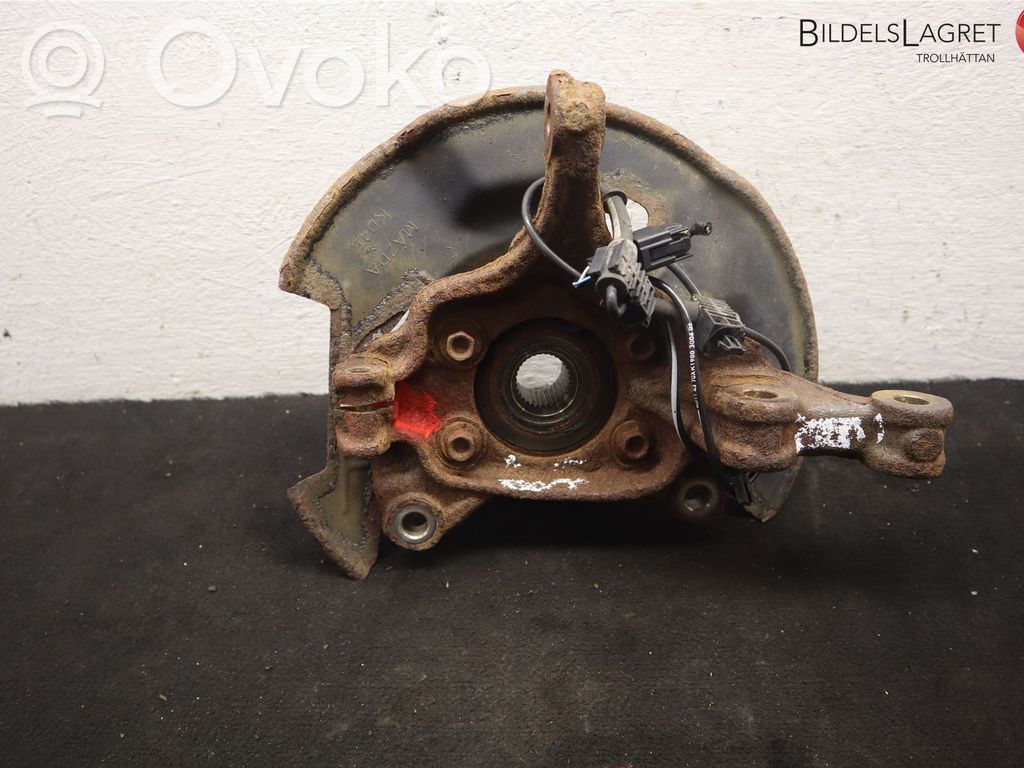 Mazda 6 Front wheel hub spindle knuckle 