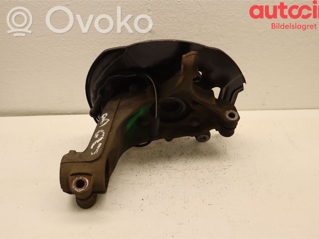 Nissan Qashqai Mangueta de dirección de rueda delantera 