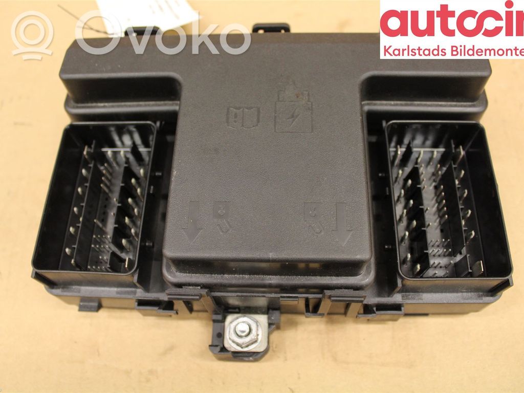Ford Mondeo MK V Módulo de fusible 