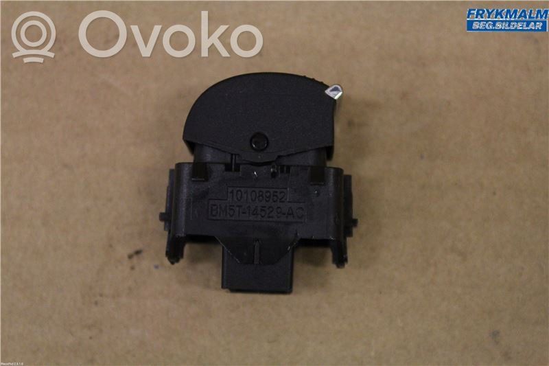 Ford Focus Electric window control switch 