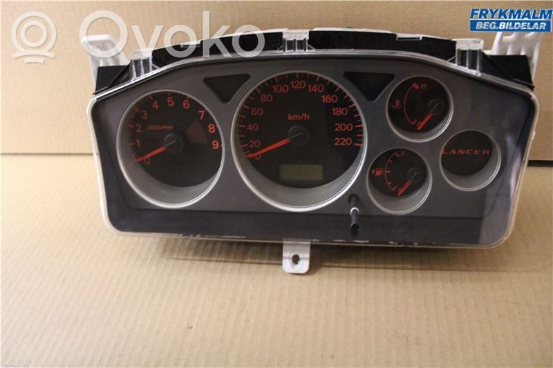 Mitsubishi Lancer Speedometer (instrument cluster) 