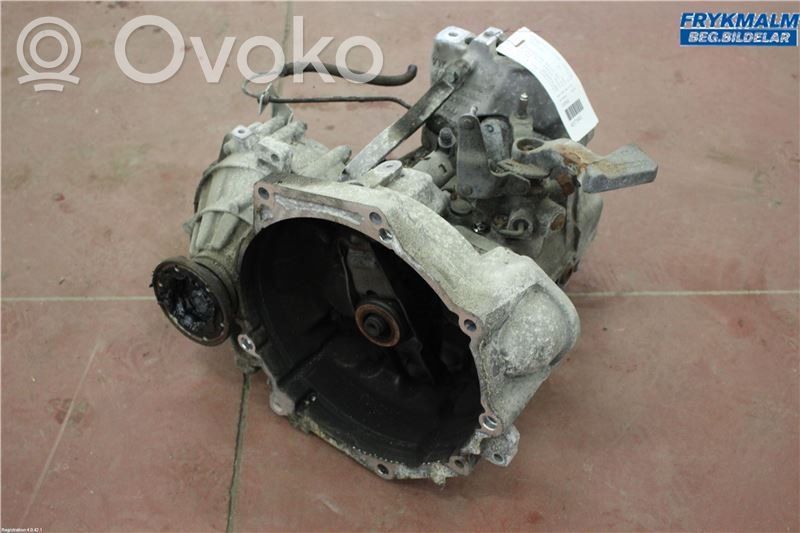 Volkswagen PASSAT B6 Manualna 6-biegowa skrzynia biegów 