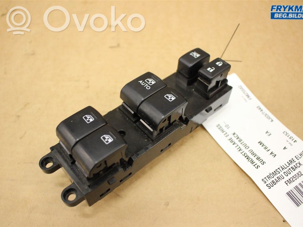 Subaru Outback Electric window control switch 