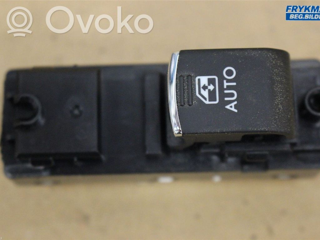Subaru Outback (BS) Electric window control switch 