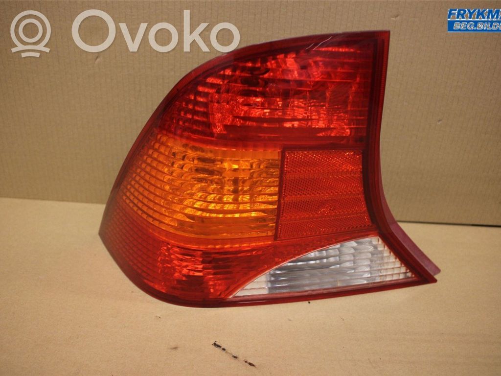 Ford Focus Aizmugurējais lukturis virsbūvē 