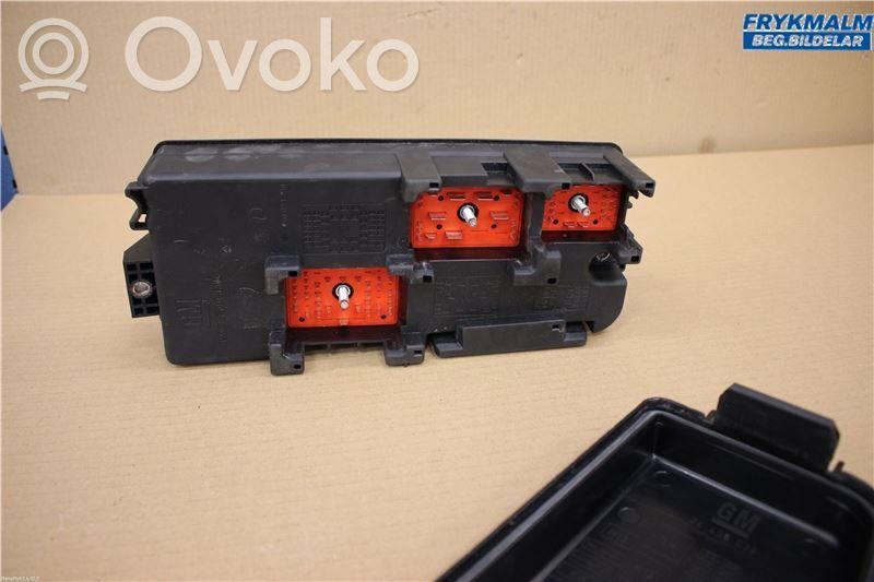 Saab 9-3 Ver2 Fuse module 