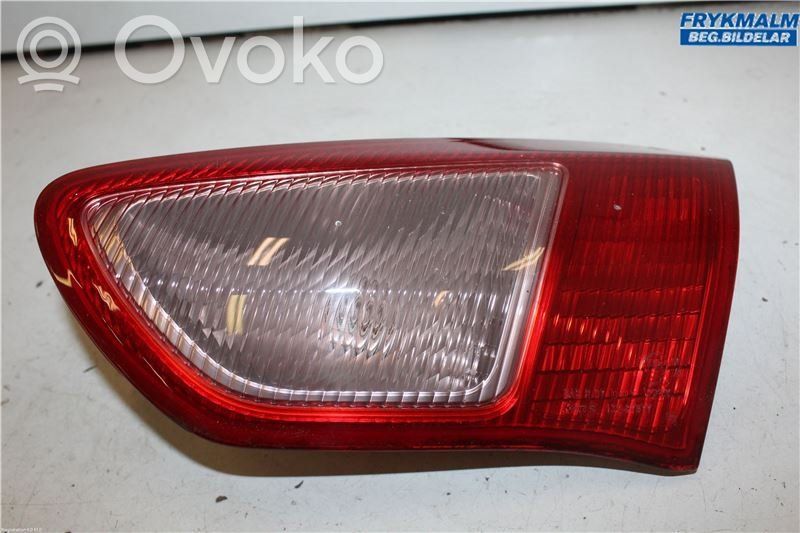 Mitsubishi Lancer X Takaluukun takavalot 