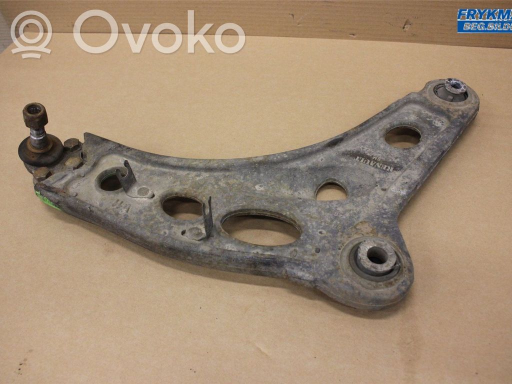Opel Vivaro Вилы 
