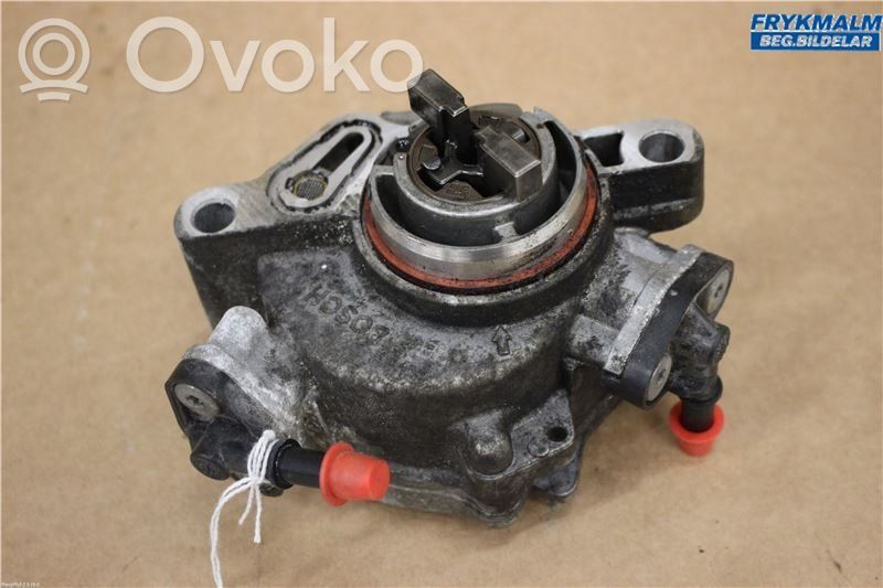 Ford Focus Vacuum pump 
