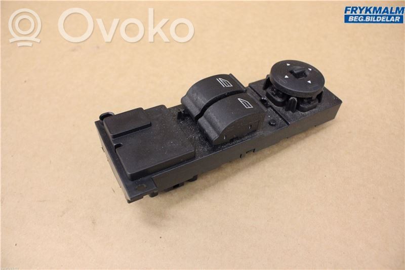 Ford Focus Electric window control switch 