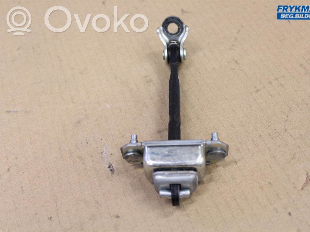 Subaru Outback Etuoven pidätin 