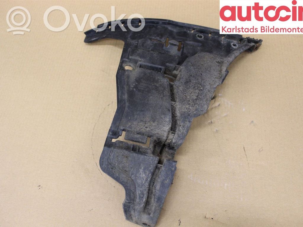 Volvo V70 Front bumper mounting bracket 