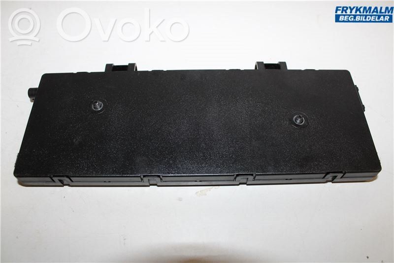 BMW X3 F25 Antenos stiprintuvas 
