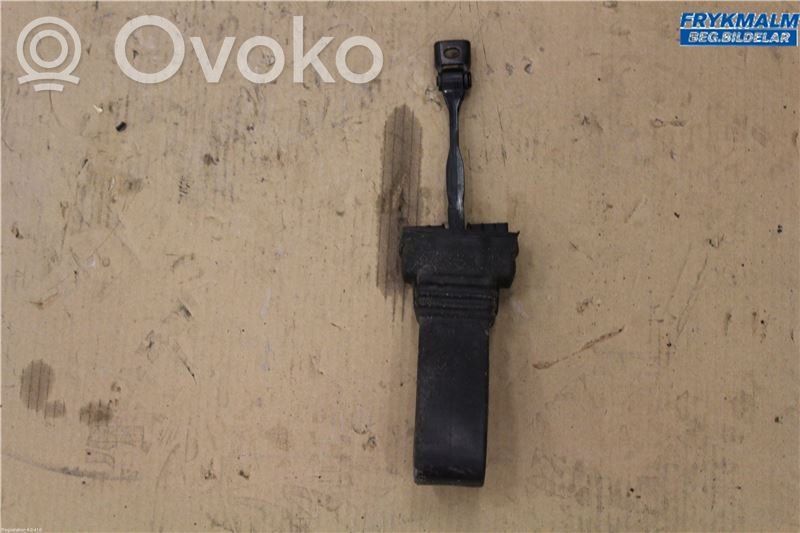 Audi A1 Takaoven pidätin 