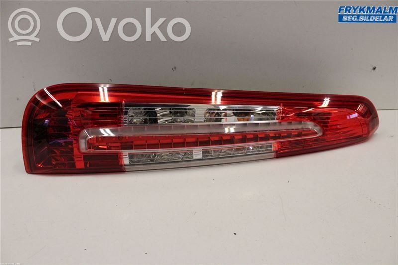 Rear/tail lights   1543052,7M5113405AH