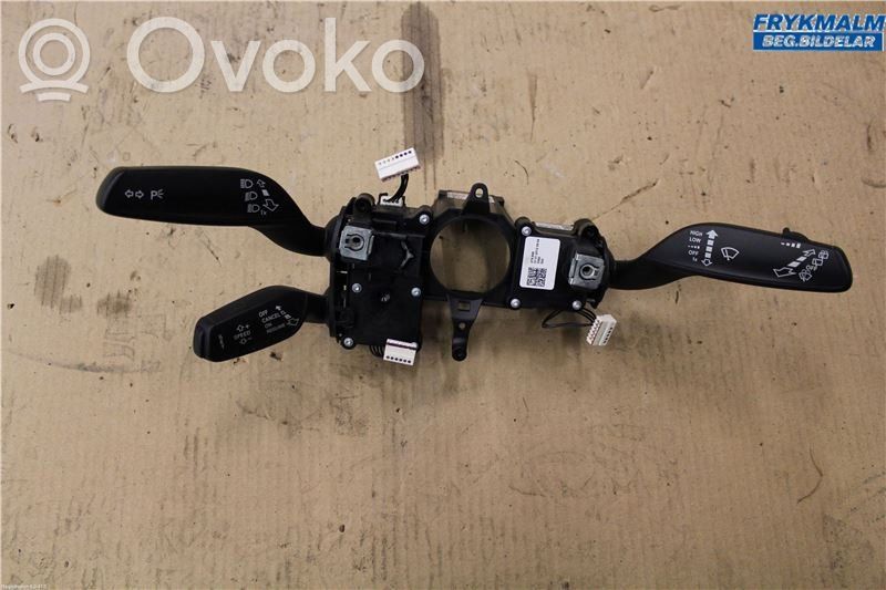 Audi A1 Wiper turn signal indicator stalk/switch 