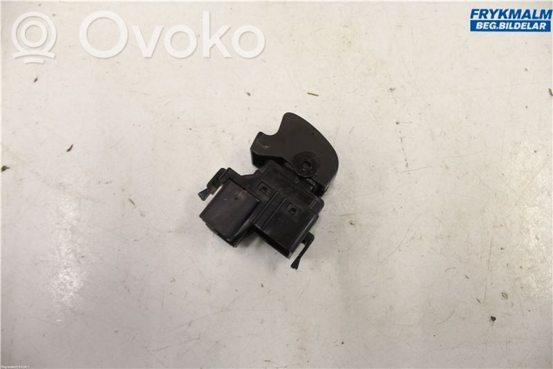 Isuzu D-Max Electric window control switch 